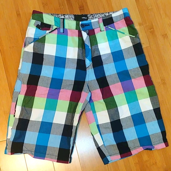 Hurley Multi Colored Shorts Sz. 30 - Picture 1 of 3